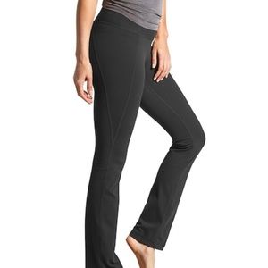 Athleta Straight Up Powervita pant size L